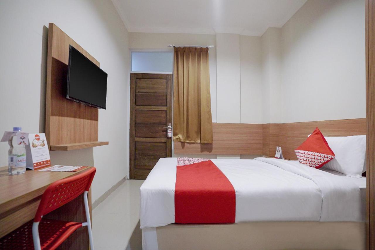 Oyo 415 The Kartini 8 Residence Jakarta Extérieur photo
