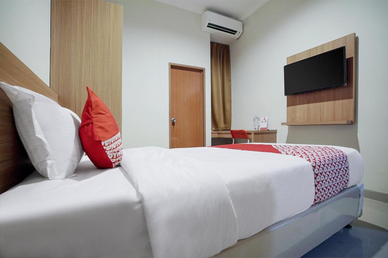 Oyo 415 The Kartini 8 Residence Jakarta Extérieur photo
