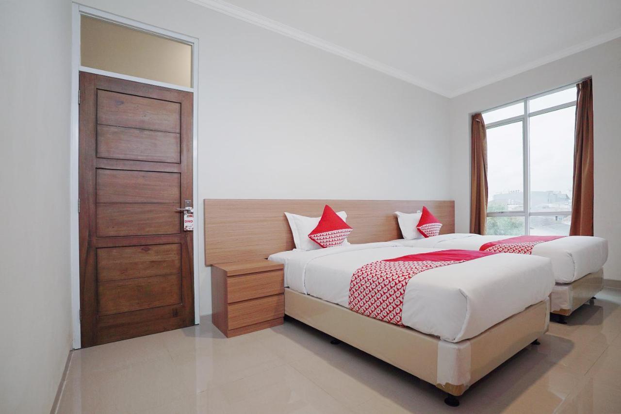 Oyo 415 The Kartini 8 Residence Jakarta Extérieur photo