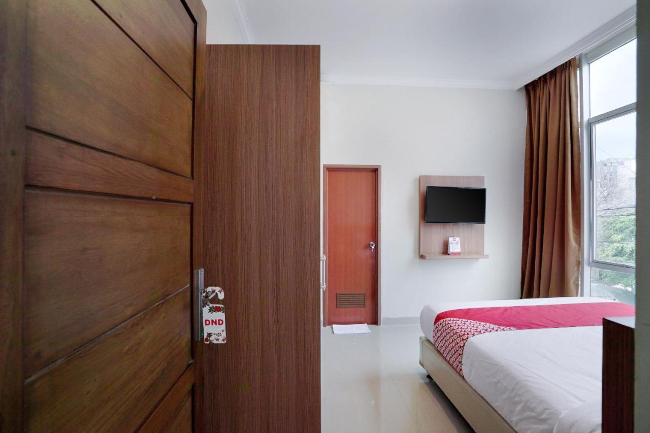 Oyo 415 The Kartini 8 Residence Jakarta Extérieur photo