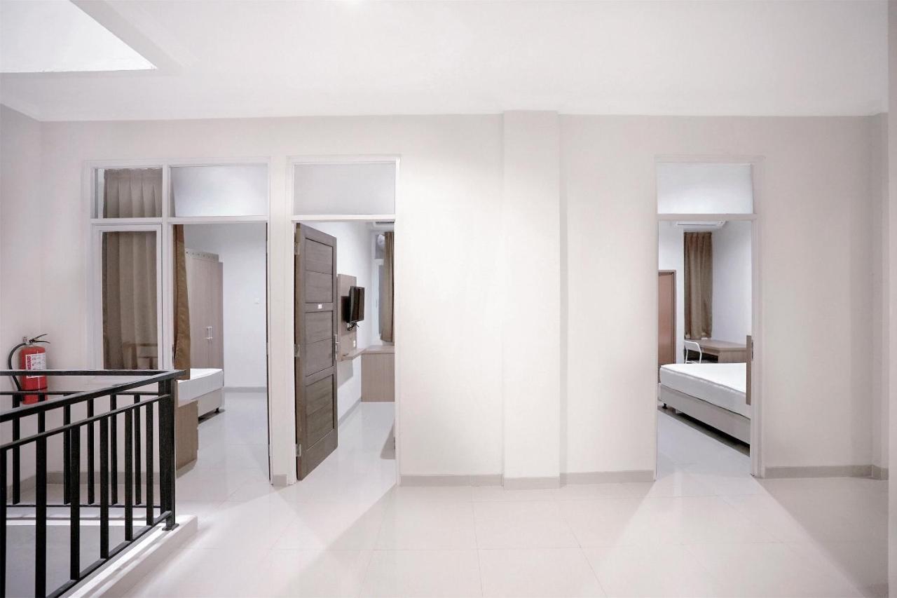 Oyo 415 The Kartini 8 Residence Jakarta Extérieur photo