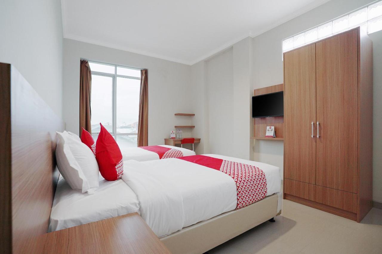 Oyo 415 The Kartini 8 Residence Jakarta Extérieur photo