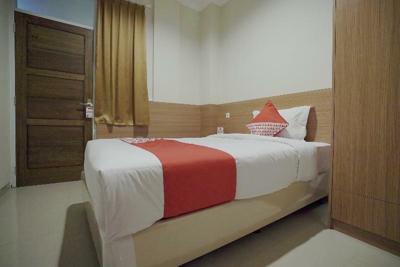 Oyo 415 The Kartini 8 Residence Jakarta Extérieur photo