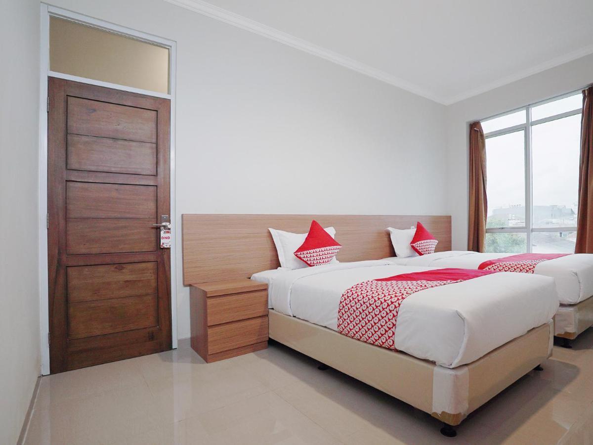 Oyo 415 The Kartini 8 Residence Jakarta Extérieur photo