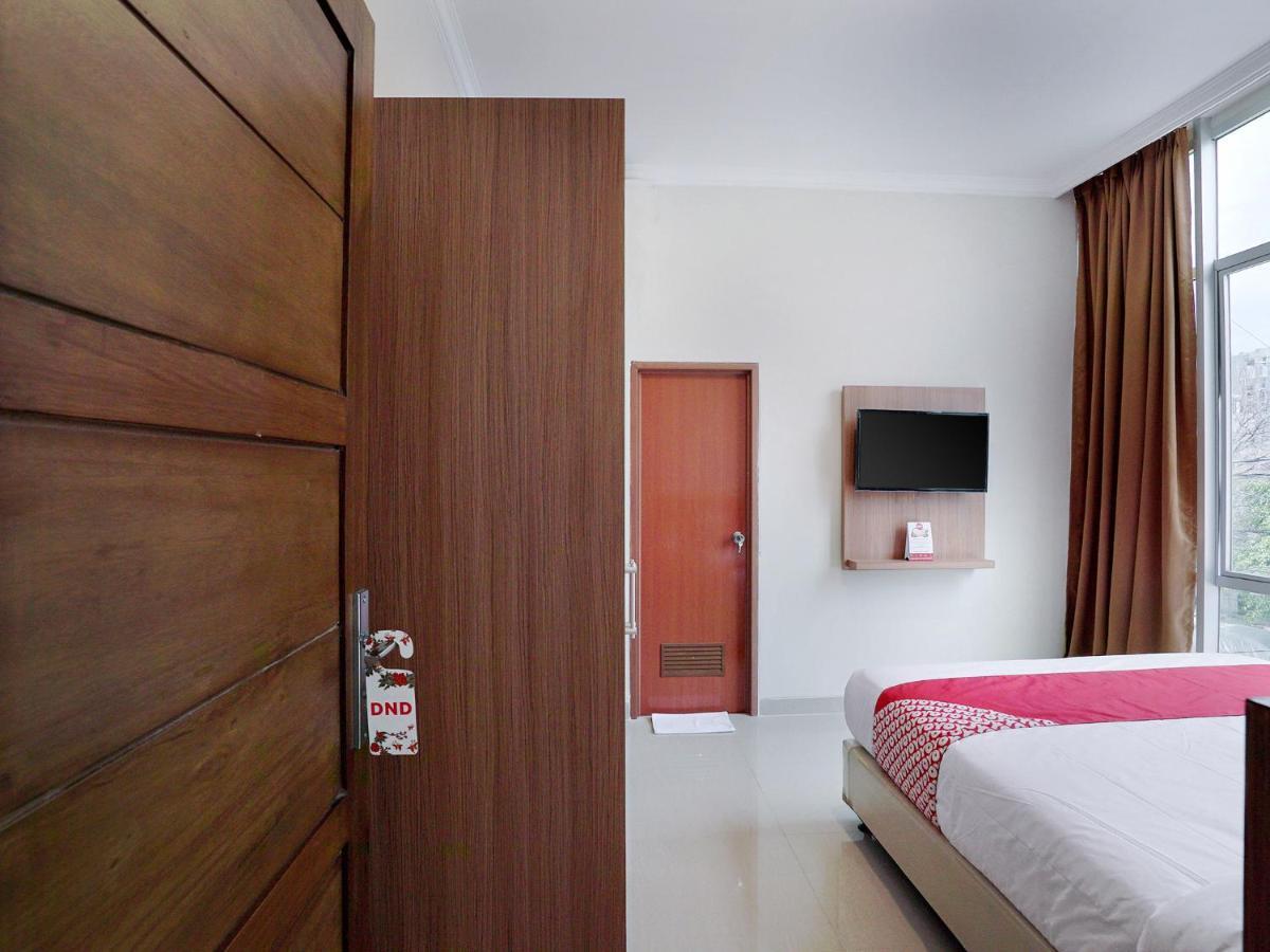 Oyo 415 The Kartini 8 Residence Jakarta Extérieur photo