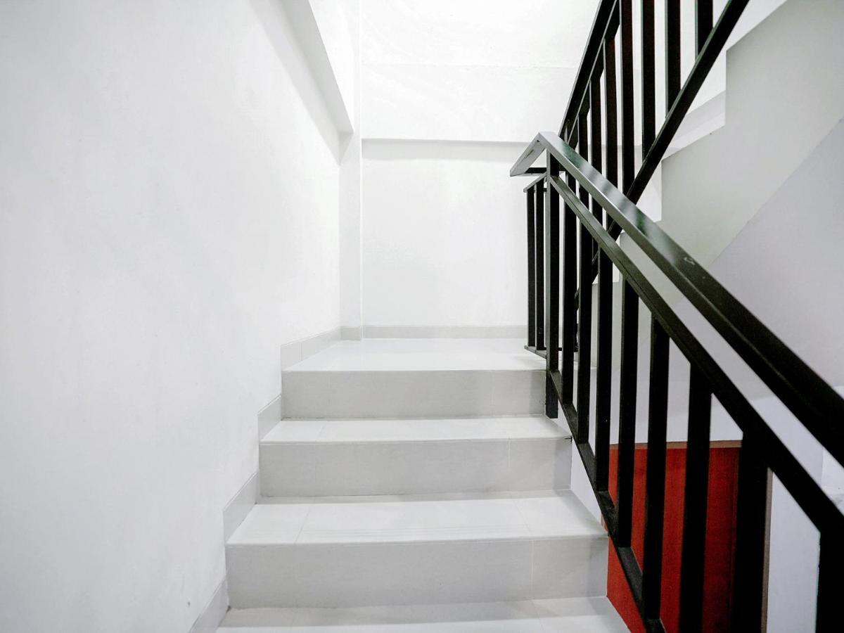 Oyo 415 The Kartini 8 Residence Jakarta Extérieur photo