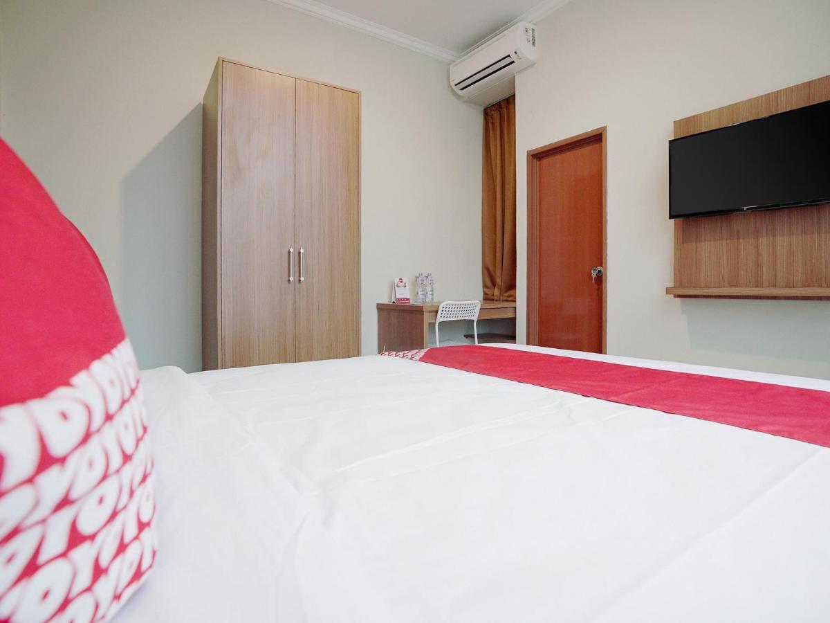 Oyo 415 The Kartini 8 Residence Jakarta Extérieur photo