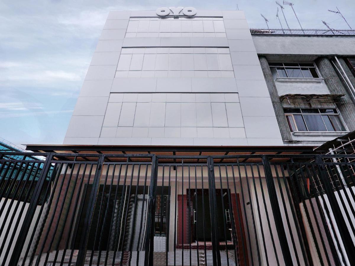 Oyo 415 The Kartini 8 Residence Jakarta Extérieur photo